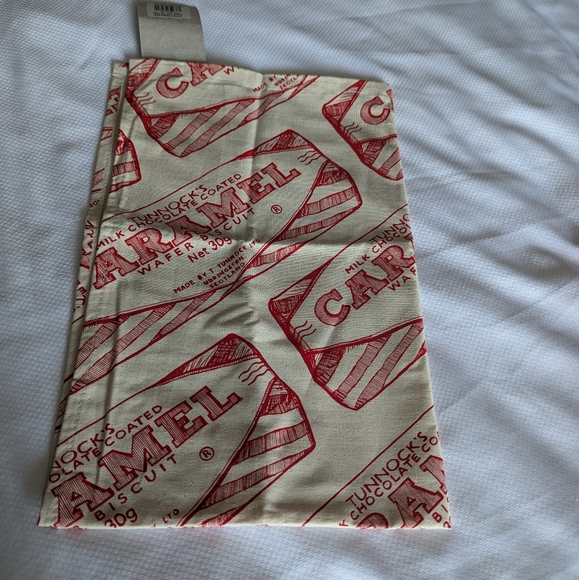 Gillian Kyle tea towel. Advertising of Tunnock Caramel bar. Scotland. - Picture 7 of 7